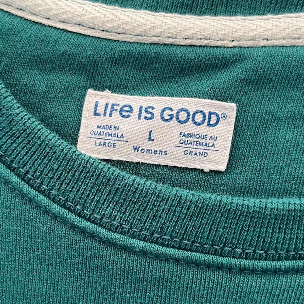 Life is Good Snowy Winter Cabin Simply True Fleece Crew Sweatshirt Green Large - Picture 10 of 10
